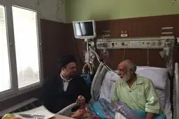 عکس از حضور سیدحسن خمینی در بیمارستان برای عیادت از سیدمهدی طباطبایی