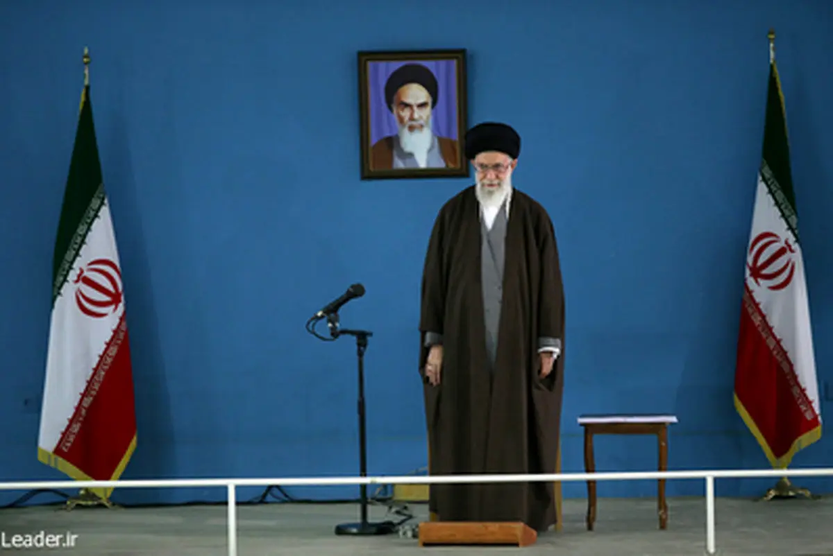 تصاویر دیدار فرماندهان و کارکنان ارتش با مقام معظم رهبری