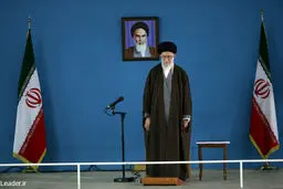 تصاویر دیدار فرماندهان و کارکنان ارتش با مقام معظم رهبری