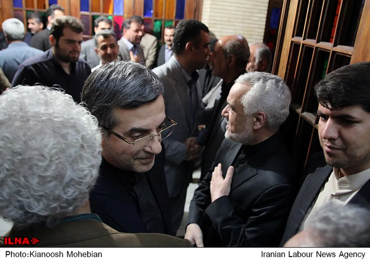 مشایی بالاخره آفتابی شد/ عکس
