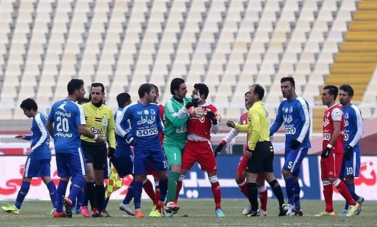 حمله استقلالی‌ها به مدافع جنجال ساز تراکتورسازی