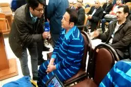 حسین هدایتی وارد دادگاه شد + عکس