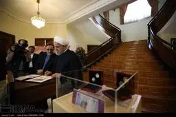 رونمایی از سکه طلا و ایران چک جدید/تصاویر