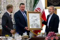هدیه روس‌ها به لاریجانی+عکس