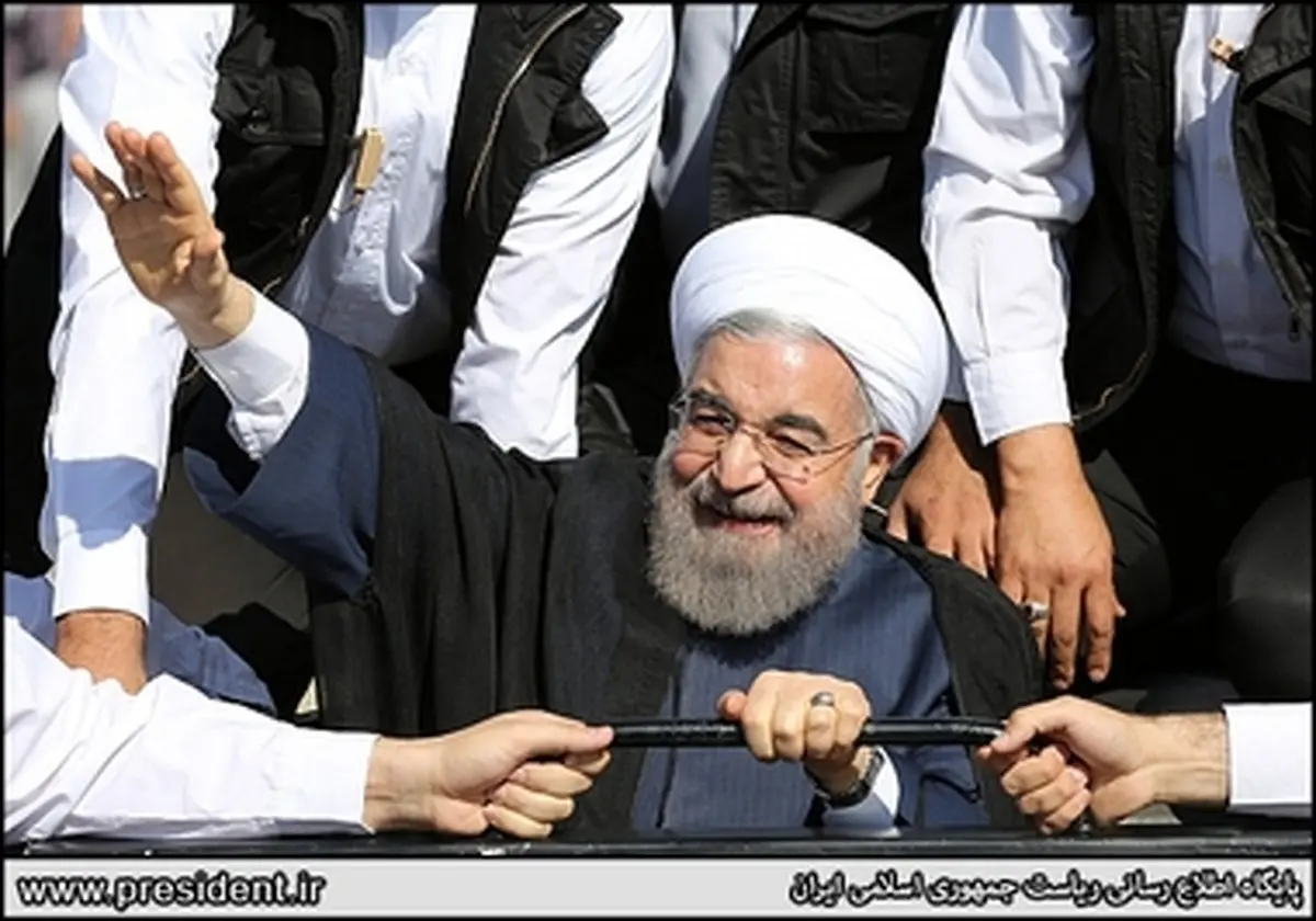 روحانی در جمع مردم یاسوج/ تصاویر