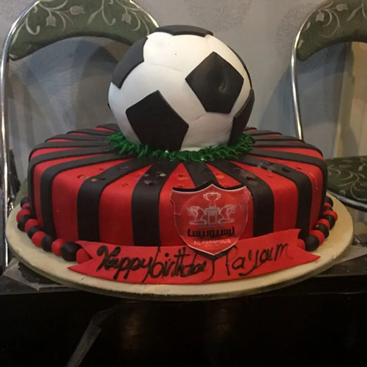 کیک تولد جالب پیام صادقیان/عکس