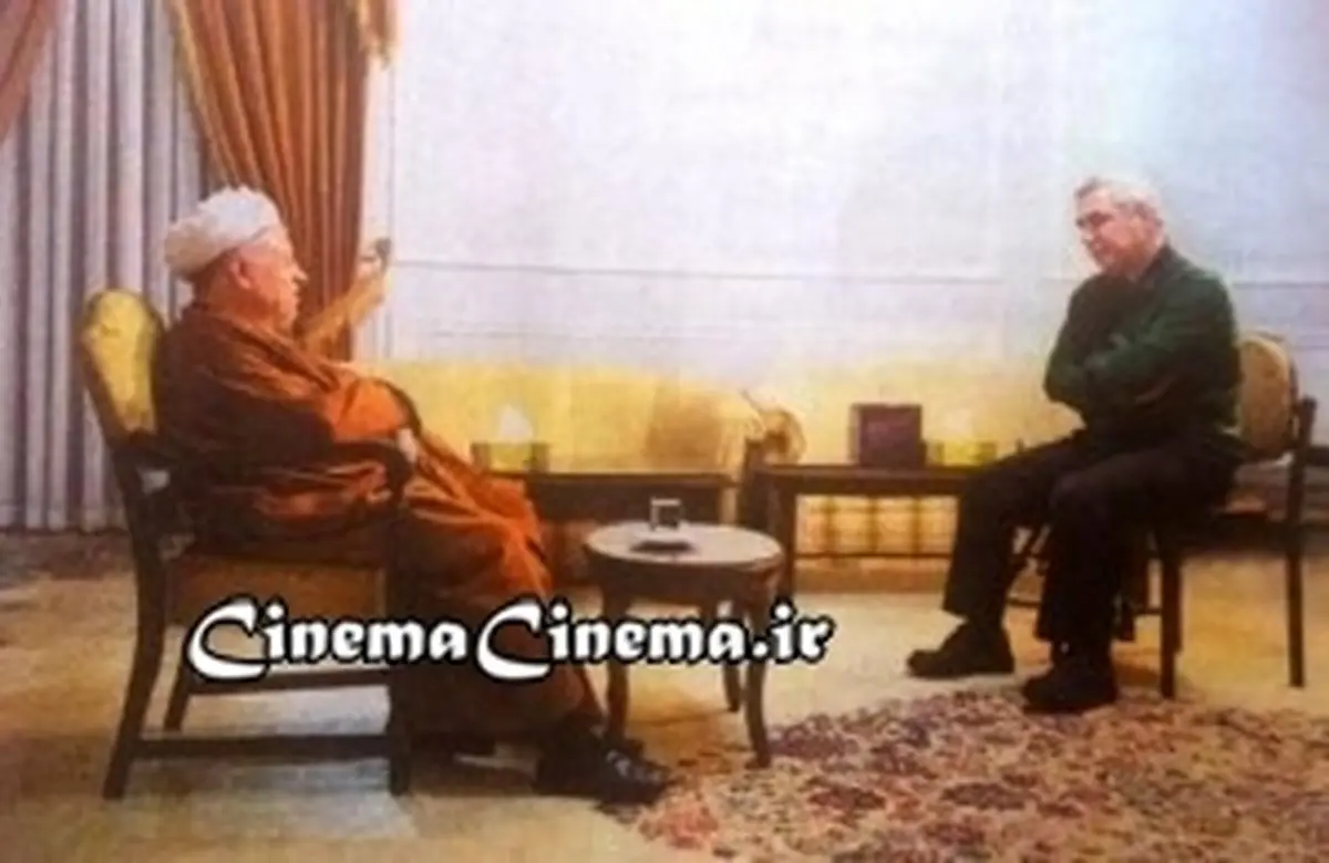 هاشمی‌رفسنجانی مقابل دوربین حاتمی‌کیا/عکس