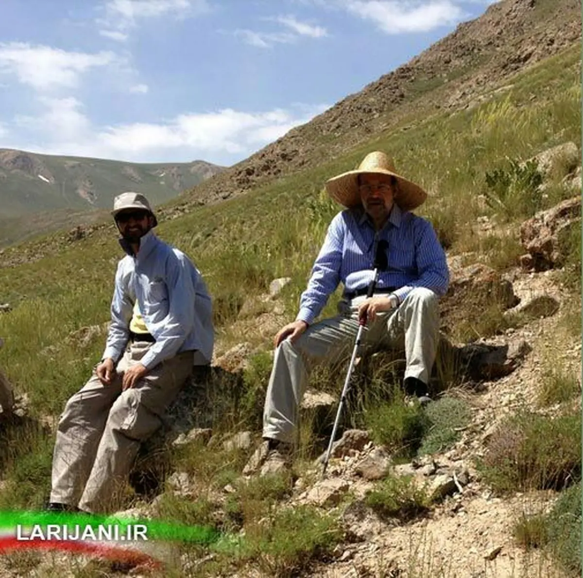 لاریجانی در حال کوهنوردی/ عکس