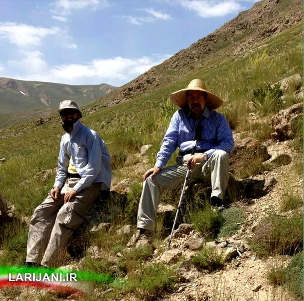 لاریجانی در حال کوهنوردی/ عکس
