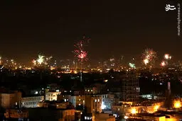 تصاویر نور افشانی در آسمان شهر صنعا