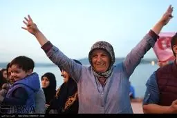 شادی هواداران اردوغان از نتیجه همه پرسی/تصاویر