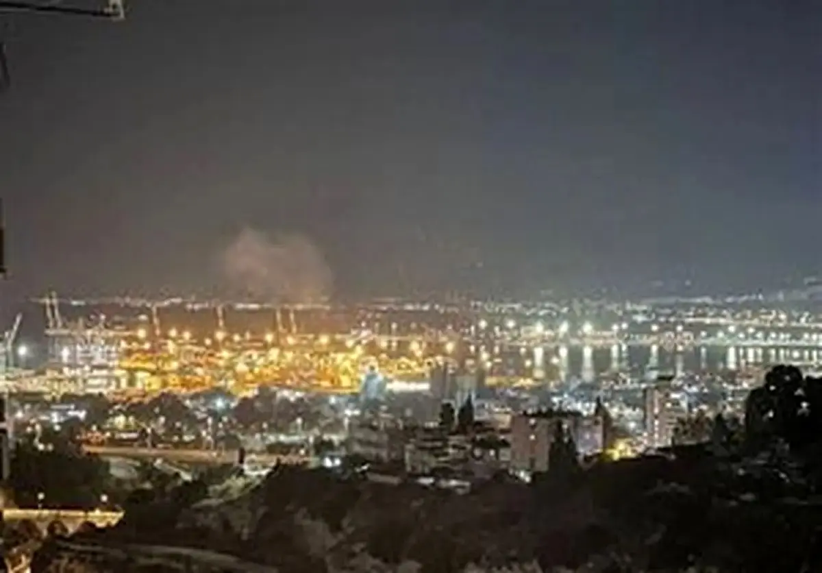 لحظه برخورد متوالی موشک‌های ایرانی به حیفا