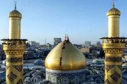 تصاویر تطهیر گنبد مطهر حضرت اباالفضل(ع)