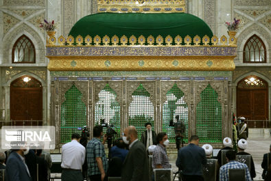 رئیس جمهور متخب در مرقد امام (ره)