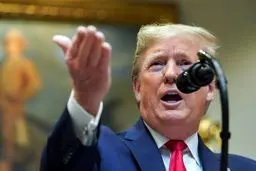 فیس بوک حساب کاربری ترامپ را تعلیق کرد