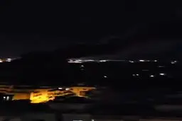  آتش سوزی شدید در ضاحیه پس از بمباران جنگنده‌های اسرائیل