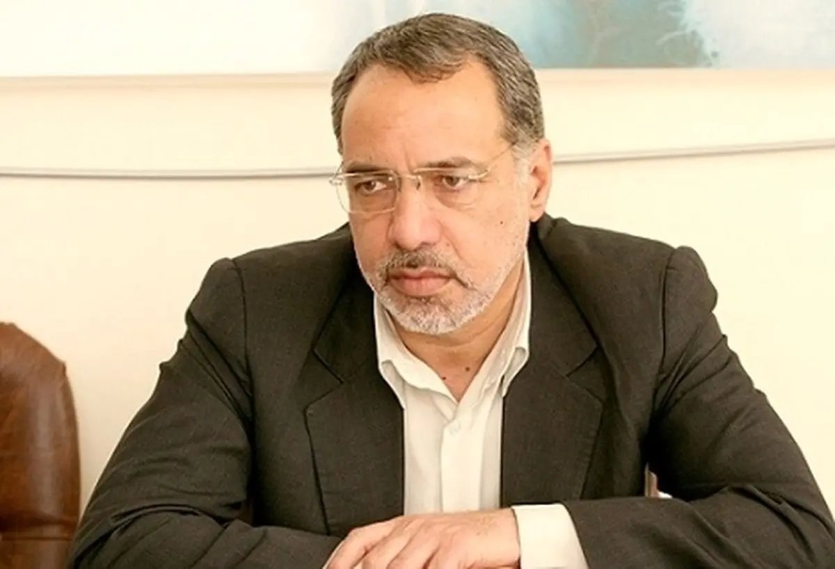 آرین منش: حاکمیت به جز تجدیدنظر در سیاست‌های اشتباه، راه دیگری در پیش رو ندارد