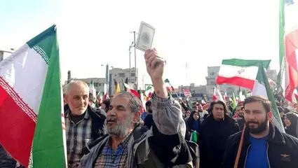 حضور مردم در تشییع شهدای امنیت تهران