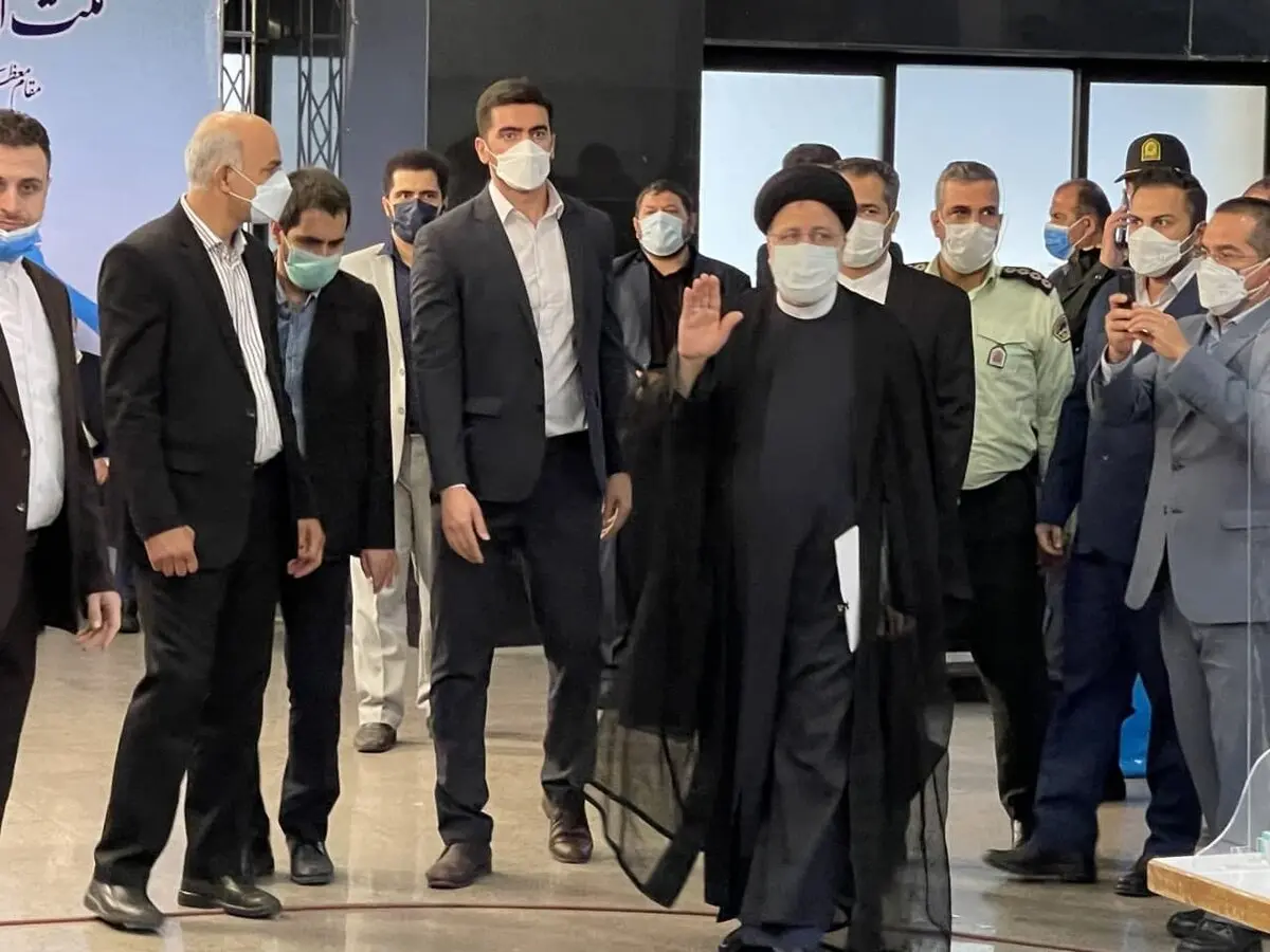 ابراهیم رییسی وارد وزارت کشور شد