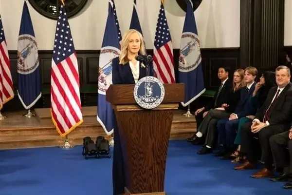 انتقاد شدید دموکرات ها به سیاست های ترامپ