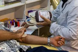 تصاویر دیدنی اهدای خون نذر شب بیست و یکم ماه رمضان