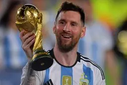 توصیه به مسی: لئو بیا فوتسال،  میترکونی!‌