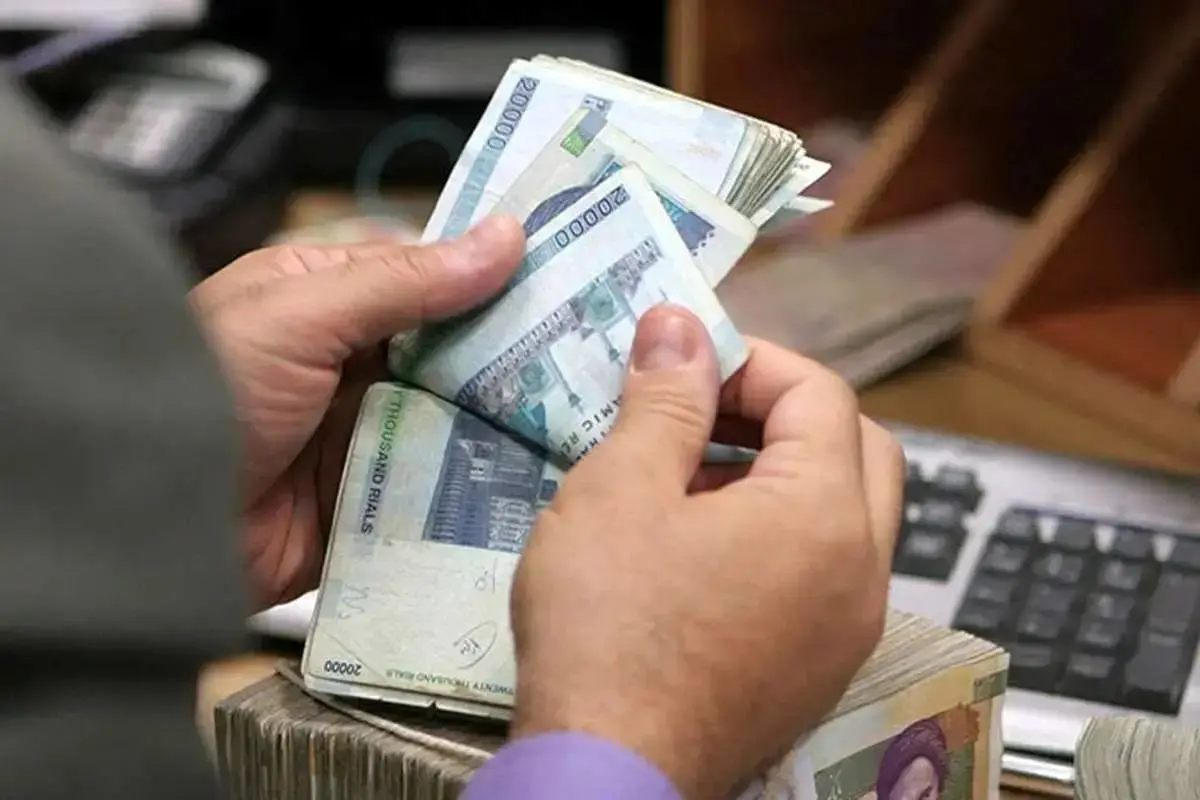 چند درصد از بودجه کشور صرف حقوق و مستمری می شود ؟