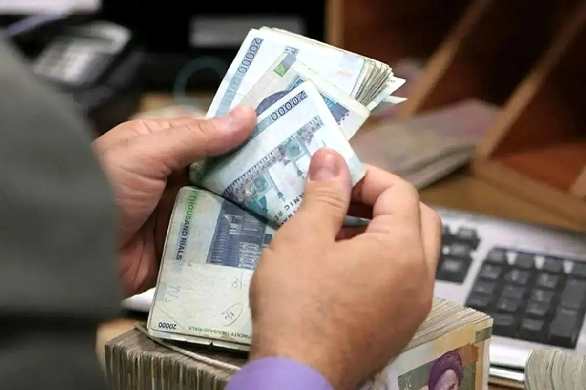 چند درصد از بودجه کشور صرف حقوق و مستمری می شود ؟