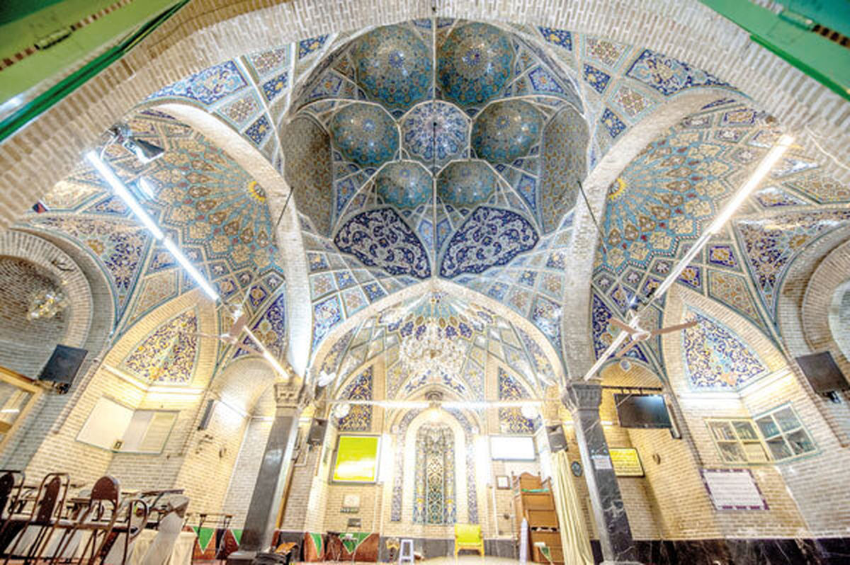 جدیدترین حاشیه های انتخاباتی از شعبه مسجد لرزاده تهران