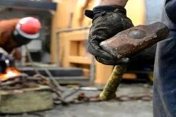 خودکشی ۲۳ کارگر به دلیل فقر، طلب مزدی، تعدیل و اخراج از محل کار