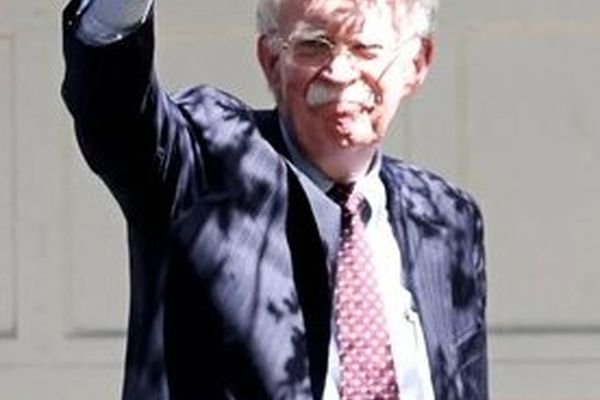 جان بولتون تحت تعقیب قرار گرفت