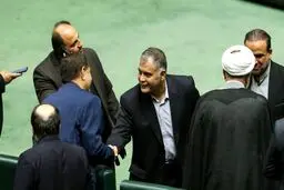 دردسر سوخت نیروگاه‌ها برای وزیر نفت؛ اعلام وصول سوال از پاک‌نژاد
