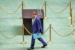 شش گزینه جانشینی همتی در وزارت اقتصاد 
