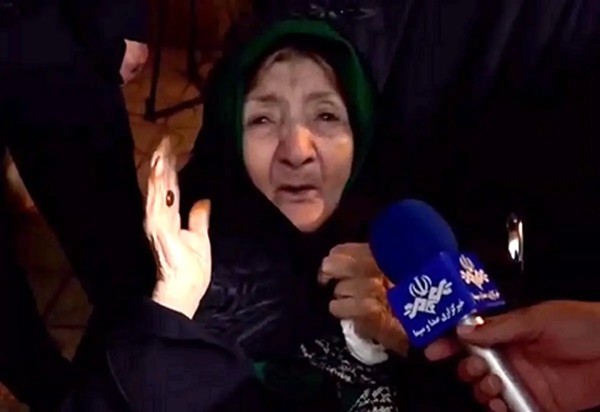 اولین فیلم از سوگواری جگرسوز مادر رئیس جمهور در منزل ساده‌اش