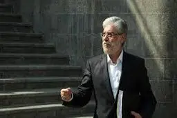 وزیر علوم:  لپ‌تاپ و موبایل دانشجویان بیمه می‌شود