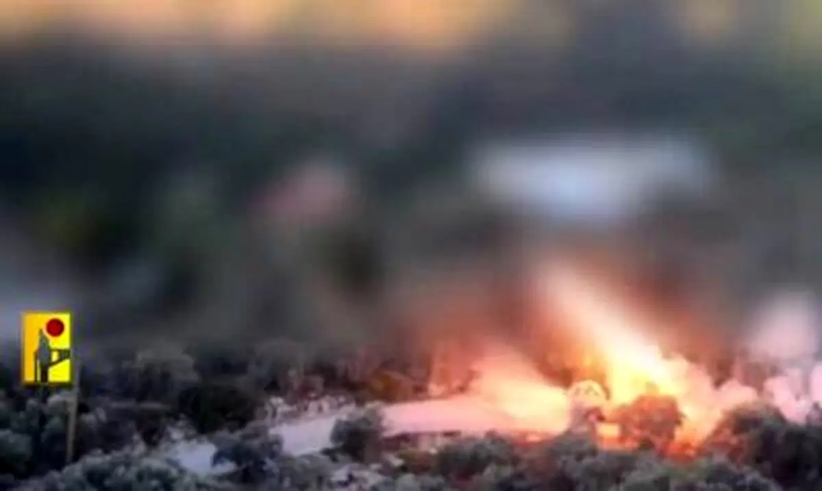 لحظه شلیک از یک کامیون راکت انداز له شده به سمت اسرائیل