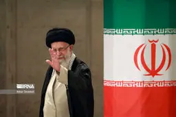 تصاویر حضور رهبر انقلاب در مرحله دوم انتخابات