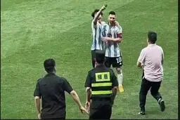 دی بو مارتینز همدست جی  می جام پ شد! (عکس)