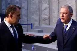 تاکید وزرای دفاع ترکیه و یونان بر حفظ مذاکرات به منظور کاهش تنش‌ها