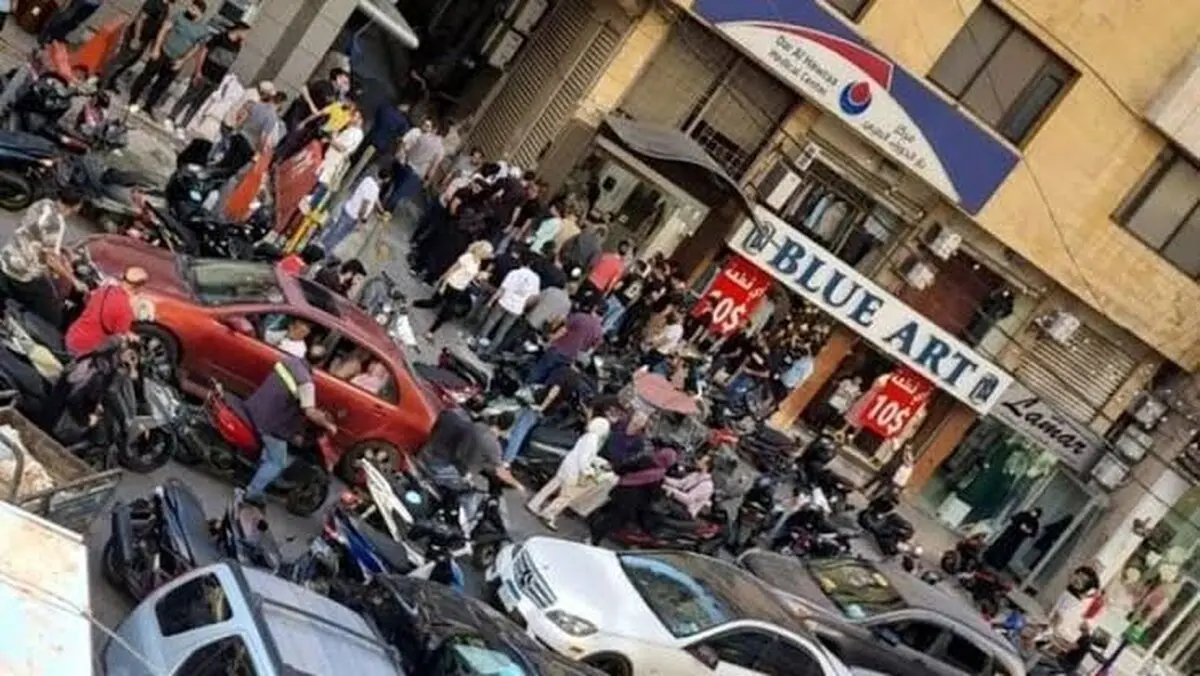 فیلمی جدید از لحظه انتقال سفیر ایران در لبنان به بیمارستان