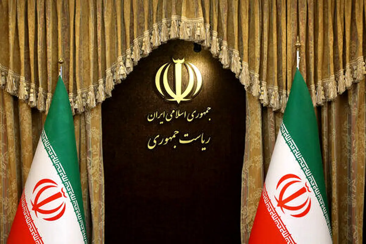 رکوردداران جوان‌ترین اعضای کابینه بعد از انقلاب؛ لاریجانی و شمخانی در کدام دولت‌ها جوان‌ترین وزیر بودند؟