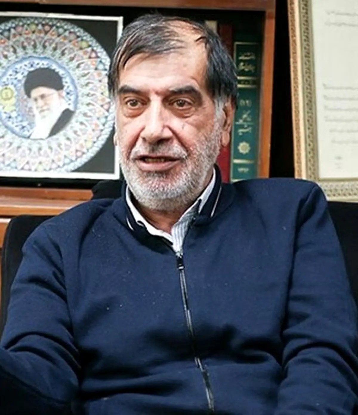 احمد خاتمی در نماز جمعه 96 توصیه می‌کرد که بگویید «مرگ بر گرانی!»