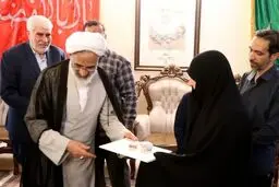 هدیه ویژه رهبر انقلاب به خانواده سردار شهید زاهدی