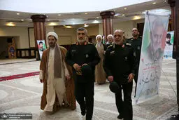 تصاویر دیدار فرماندهان نیروهای مسلح با سید حسن خمینی