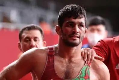 تصاویر تلخ از حسن یزدانی پس از باخت در فینال