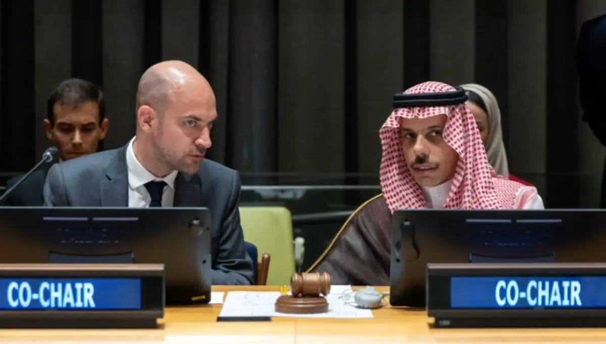 ائتلاف پاریس‌ـ‌ریاض علیه مقاومت؟ | بیانیه مشترک برای خلع‌ سلاح حماس و پایان جنگ