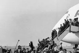 ماجرای حضور خبرنگاران خارجی در پرواز امام (ره)