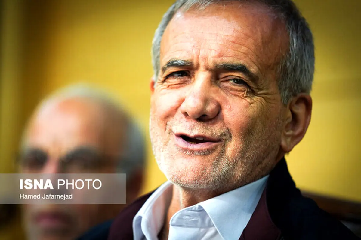 پزشکیان: آنهایی که خود بخشی از مشکل‌اند نمی‌توانند ما را نجات دهند