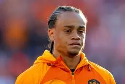 پا  ری سن ژرمن-ژاوی: این خرید نیست، سرقت است!