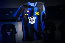 امشب از هالی و و  دی تر ین کیت جهان رونمایی می‌شود!